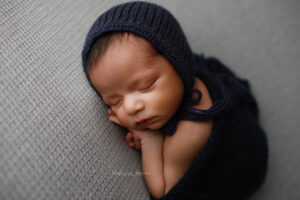 newborn posing expert Raleigh