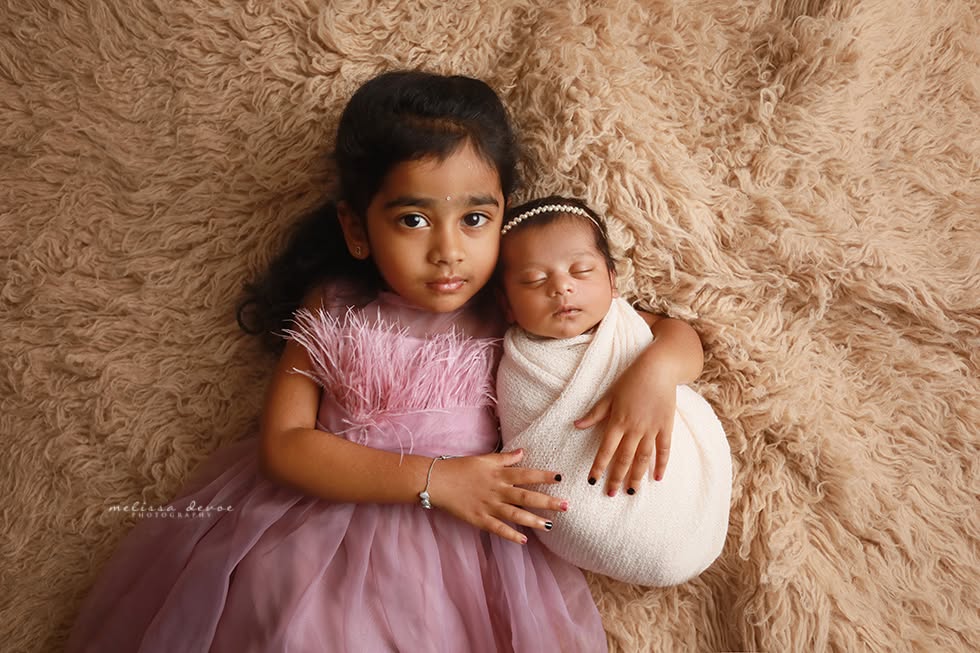 newborn and sibling photo shoot