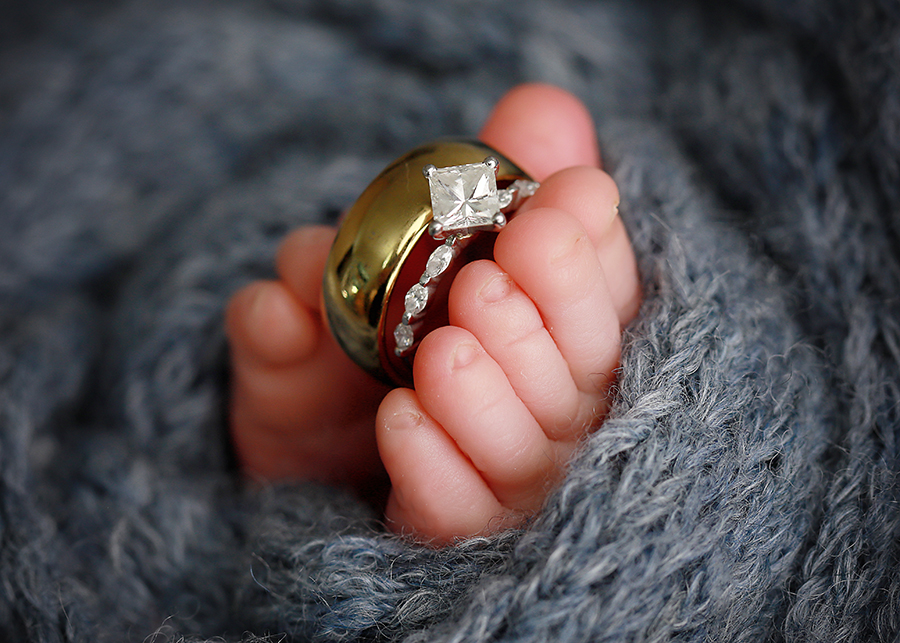baby toes with rings