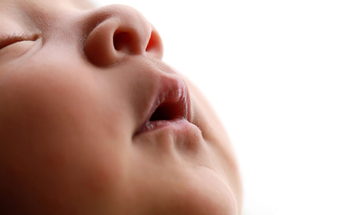 Raleigh newborn photography - professional newborn photographer near me